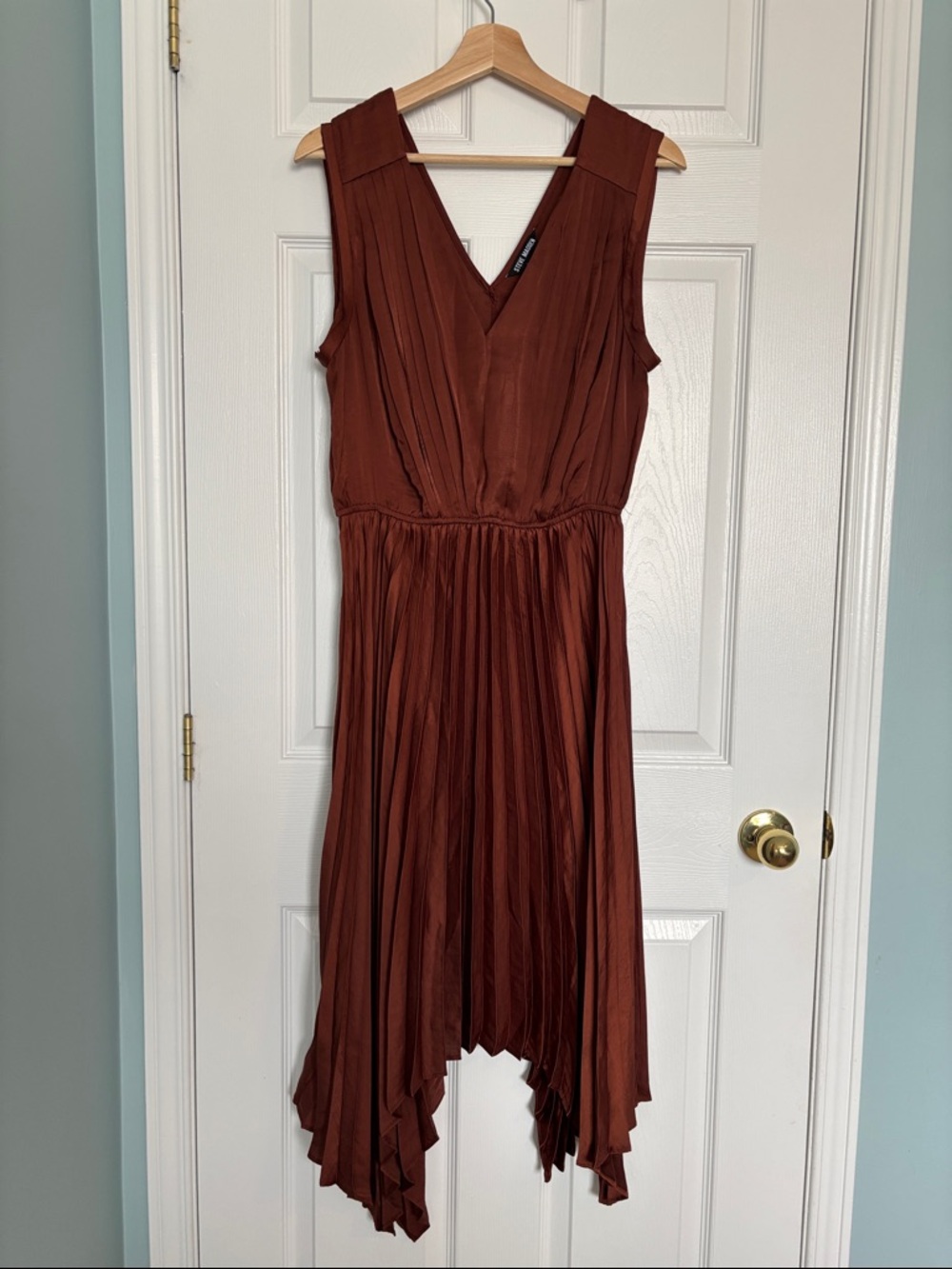 Steve Madden pleated V neck dress